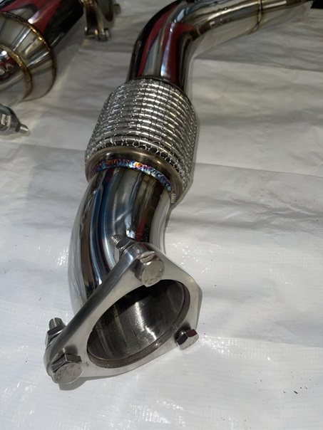Edelstahl Downpipe für Honda Civic Type R FK8 + Kat-Ersatzrohr