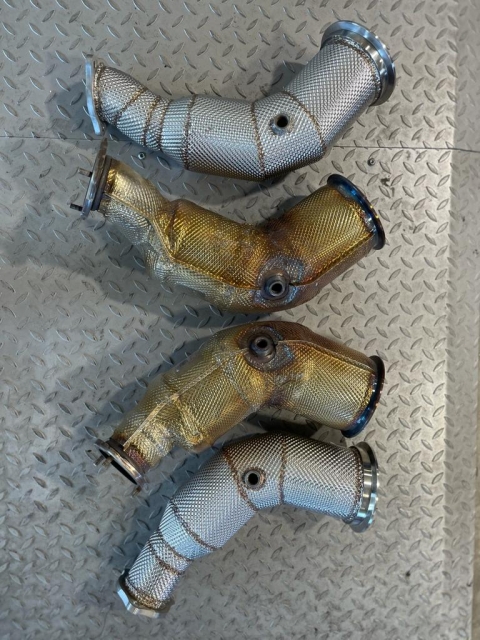 Audi RS5 2.9 B9 Downpipe Paar Hosenrohr Kat Ersatz Clubsport Elite mit Thermoisolierung