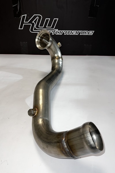 PERFORMANCE DOWNPIPES FÜR MERCEDES-BENZ W176 A45 C117 CLA45 X156 GLA45